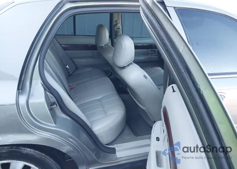 2003 Mercury Grand Marquis Ls z USA, uszkodzony, nr VIN 2MEHM75W63X699409